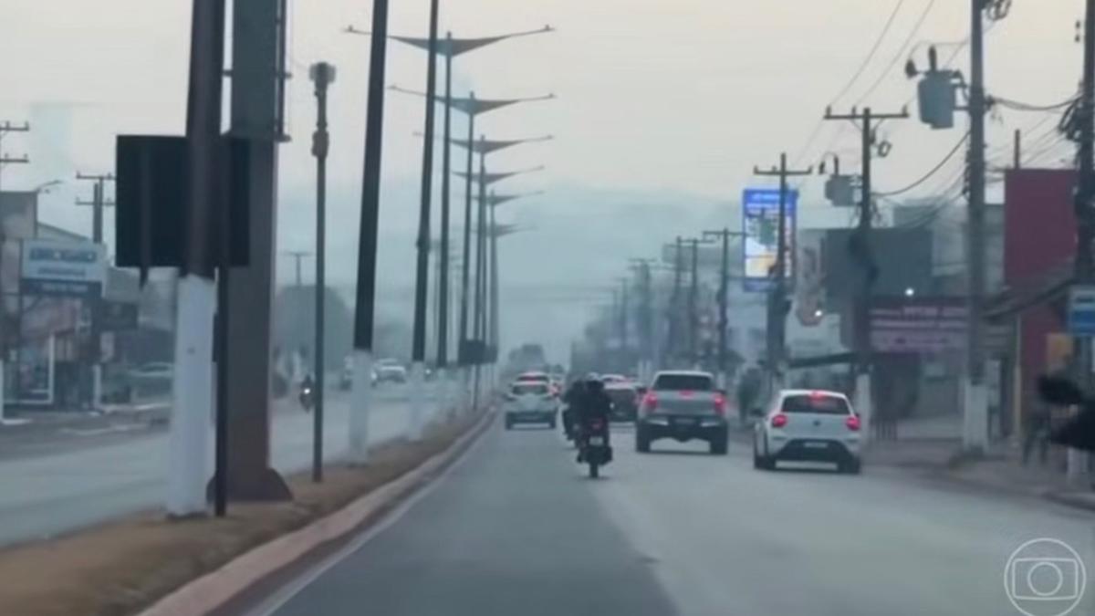 Imagem mostra intensidade da fumaça na cidade.