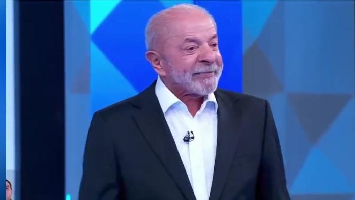 Lula e Flávio participam do debate da Globo.